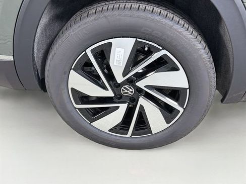 New 2026 Volkswagen Atlas SEL AWD/4WD image 32