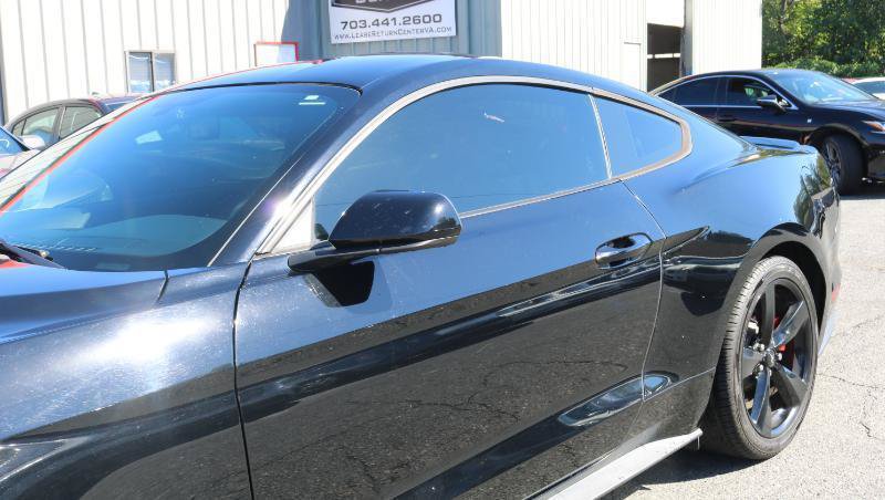 Used 2019 Ford Mustang Coupe RWD image 4