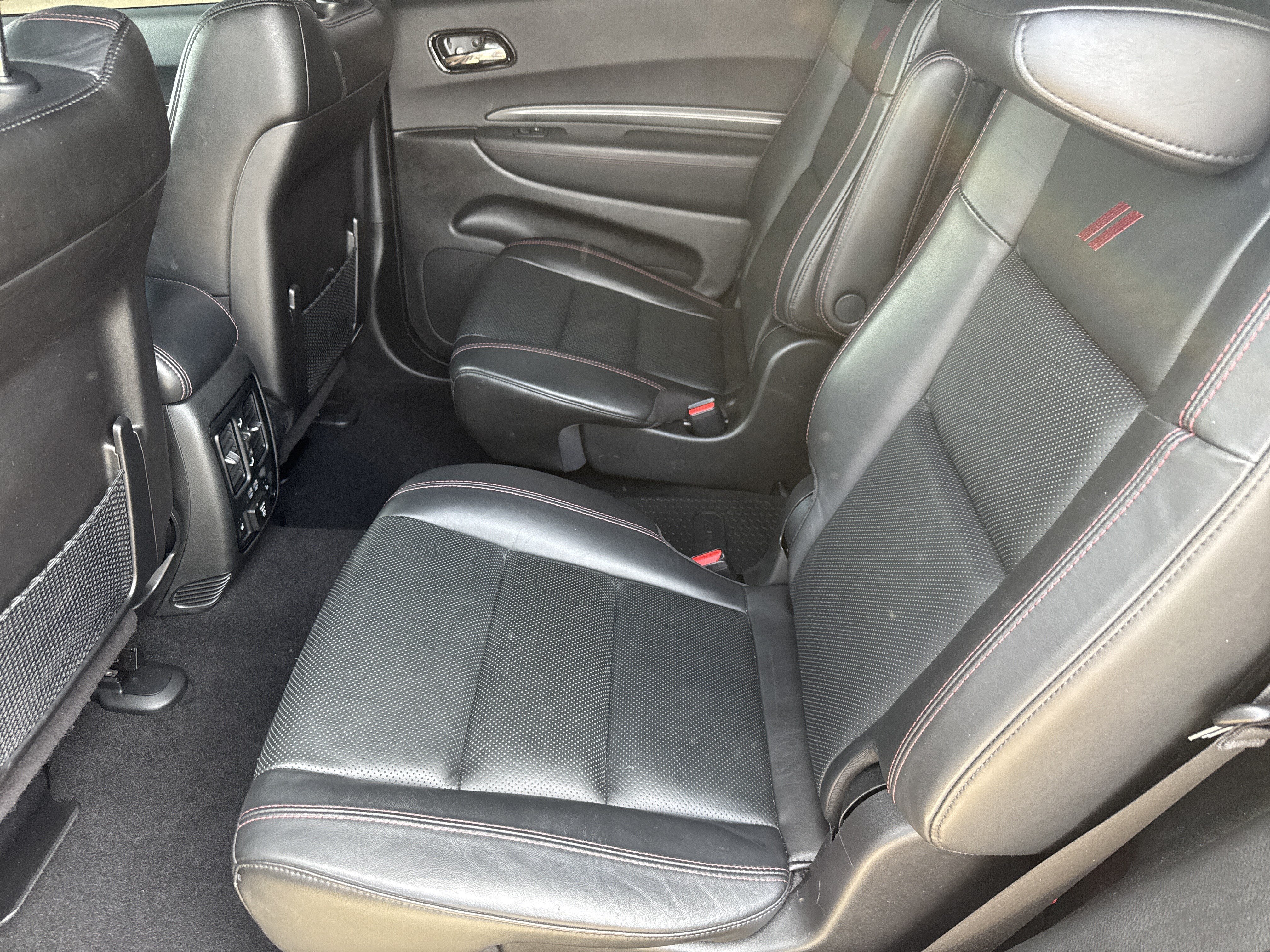 Used 2021 Dodge Durango R/T w/ Blacktop Package RWD image 6