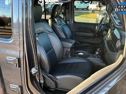 Used 2022 Jeep Wrangler Unlimited Rubicon w/ Xtreme Recon 35" Tire Package image 7