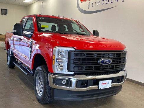 New 2026 Ford F250 XL w/ XL Chrome Package image 2
