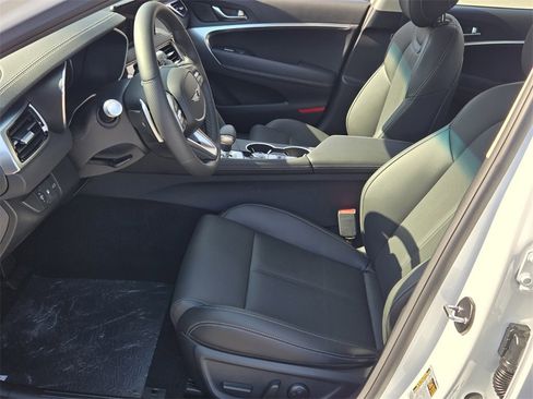 New 2026 Genesis G70 2.5T image 6