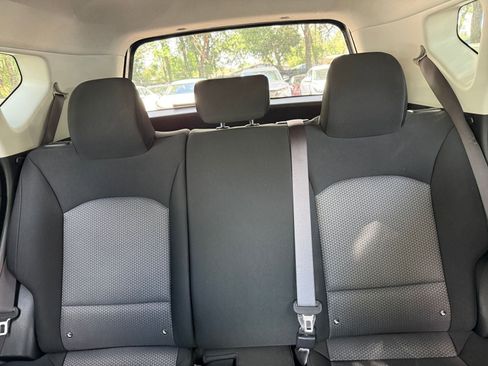 Used 2025 Kia Soul LX w/ LX Technology Package FWD image 35