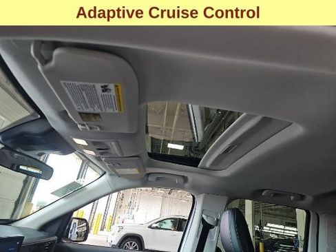 Used 2025 Ford Maverick Lobo AWD/4WD image 11