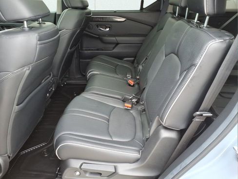 Used 2025 Honda Pilot Elite image 13