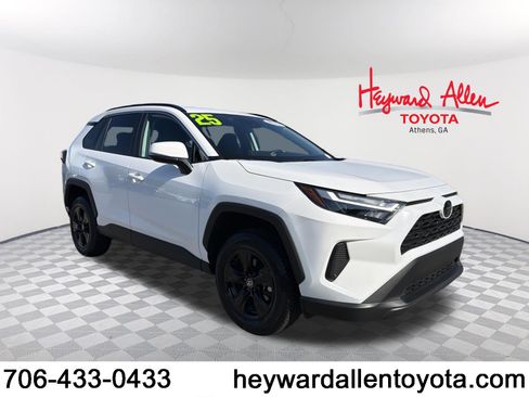 Certified 2025 Toyota RAV4 XLE FWD image 1