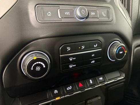 Used 2022 Chevrolet Silverado 1500 Custom w/ Safety Confidence Package image 31