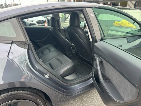 Used 2023 Tesla Model 3 Standard Range RWD image 13