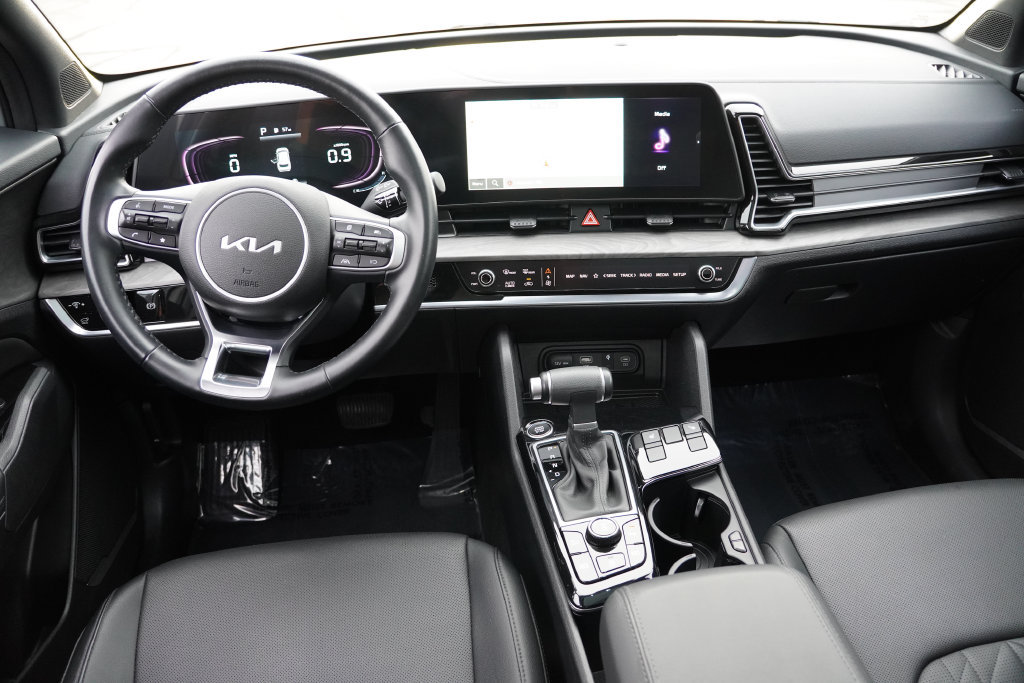 Certified 2025 Kia Sportage X-Line w/ Premium Package AWD/4WD image 19