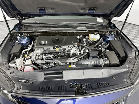 Certified 2021 Toyota Avalon XSE image 31
