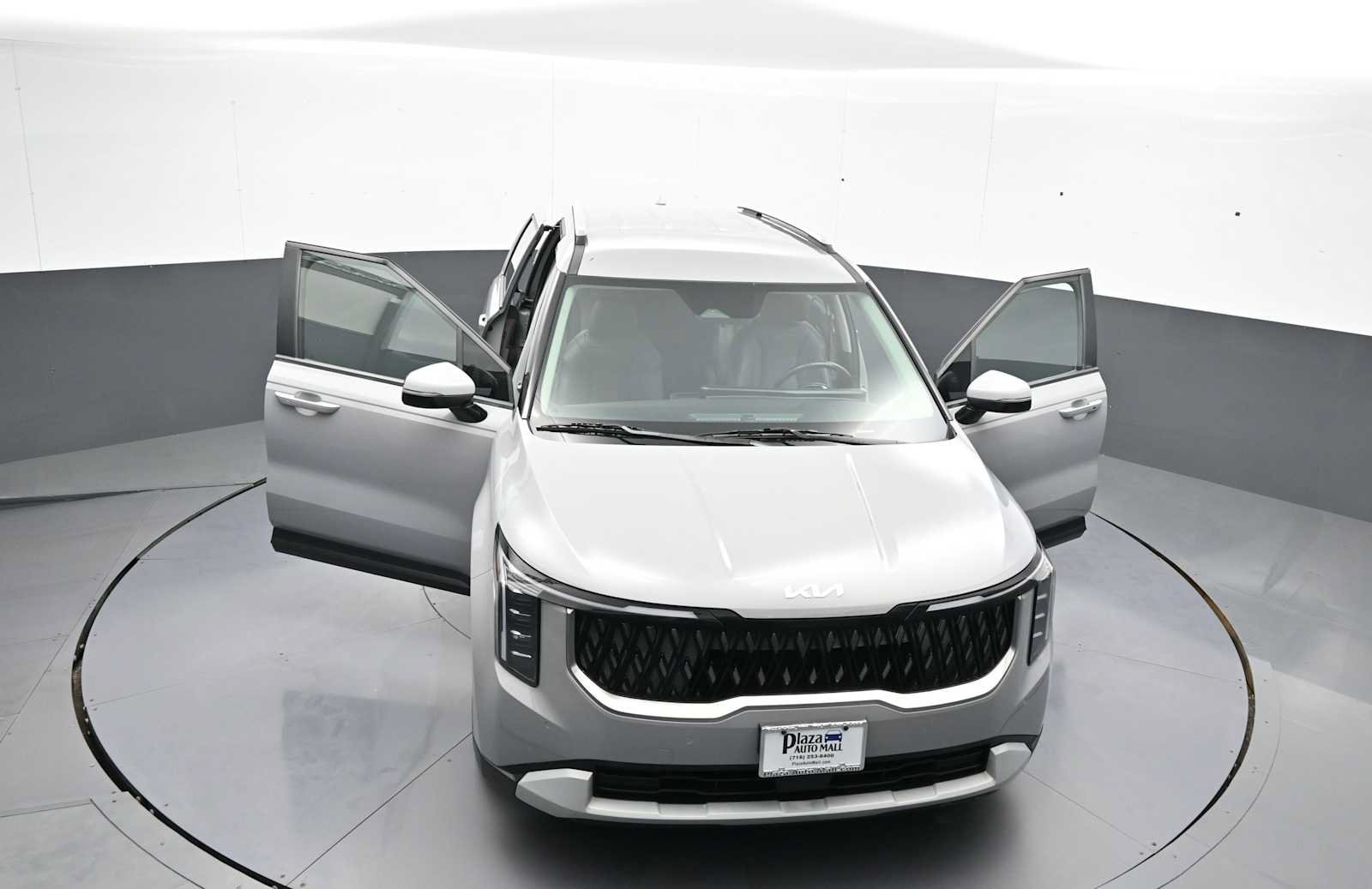 Used 2025 Kia Carnival EX FWD image 47