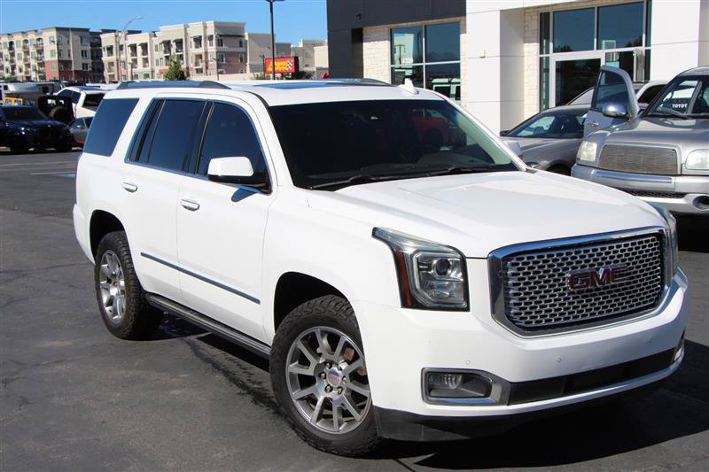 Used 2016 GMC Yukon Denali w/ Open Road Package AWD/4WD image 2