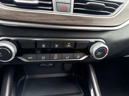 Used 2024 Nissan Altima 2.5 SV image 27