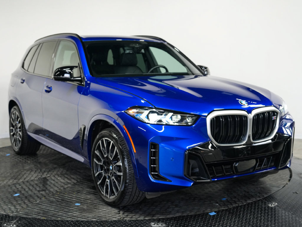 Used 2025 BMW X5 M60i AWD/4WD image 3