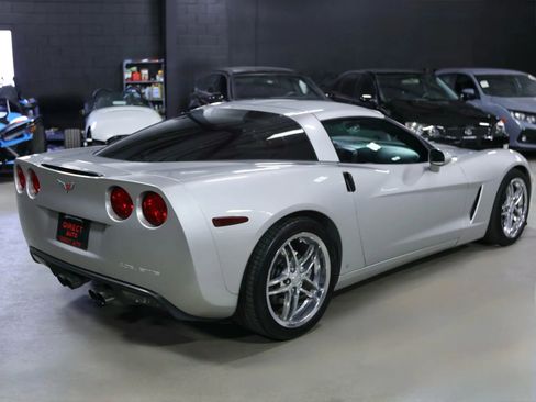Used 2006 Chevrolet Corvette Coupe 2D image 15