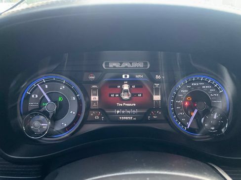 Used 2020 RAM 3500 Limited w/ Max Tow Package AWD/4WD image 11