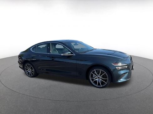 Used 2025 Genesis G70 2.5T AWD/4WD image 2