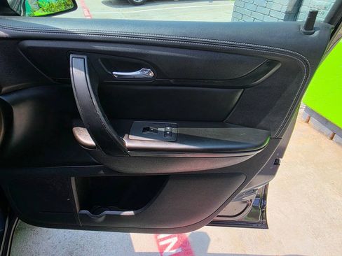 Used 2016 GMC Acadia SLE FWD image 31