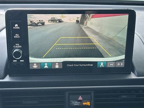 Used 2025 Honda Pilot Touring image 24