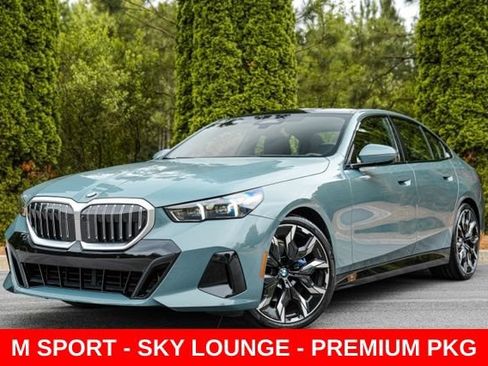 Used 2024 BMW 530i w/ M Sport Package RWD image 1