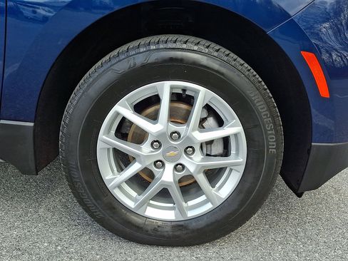 Used 2023 Chevrolet Equinox LS w/ LS Convenience Package image 8