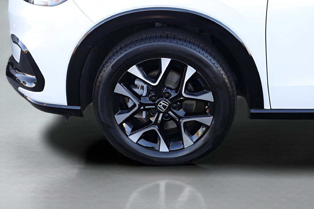 Used 2026 Honda HR-V EX-L image 3