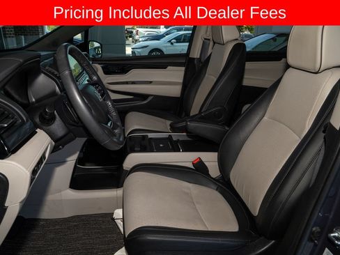 Used 2025 Honda Odyssey Elite image 10