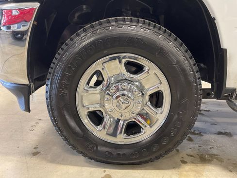 Used 2021 RAM 2500 Big Horn image 30