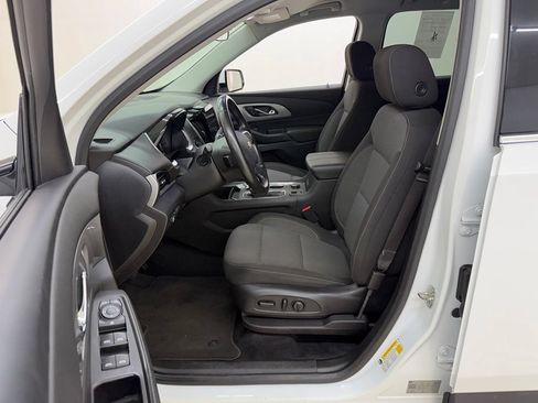 Used 2020 Chevrolet Traverse LT AWD/4WD image 17