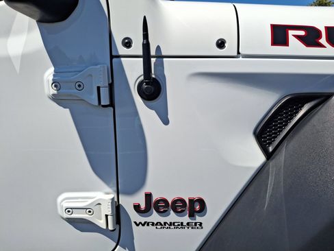 Used 2022 Jeep Wrangler Unlimited Rubicon AWD/4WD image 28