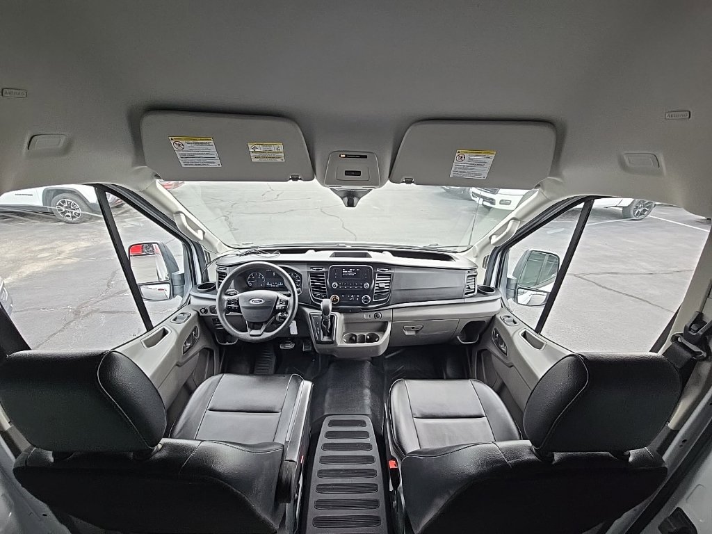 Used 2023 Ford Transit 250 148 High Roof RWD image 2