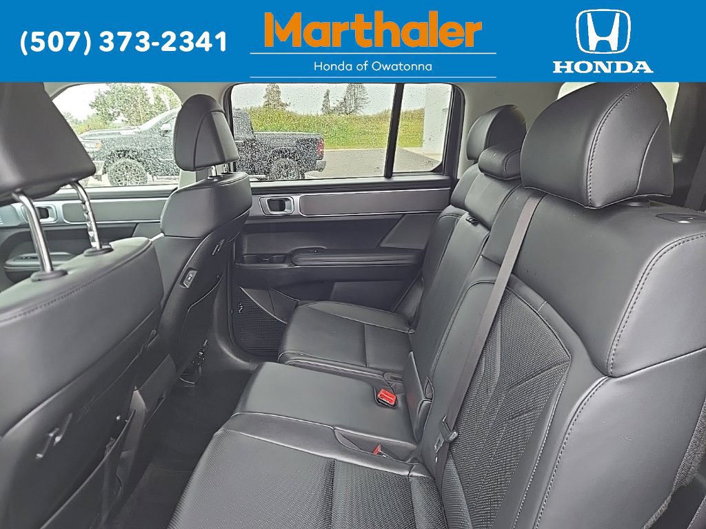 Used 2026 Hyundai Santa Fe SEL FWD image 12
