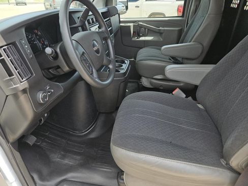 Certified 2024 GMC Savana 2500 w/ Driver Convenience Package RWD image 18