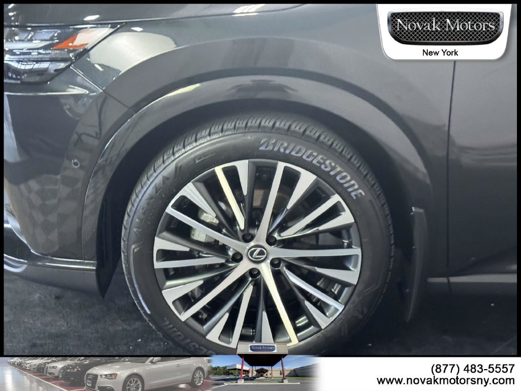Used 2023 Lexus RX 350 Premium Plus w/ Accessory Package AWD/4WD image 5