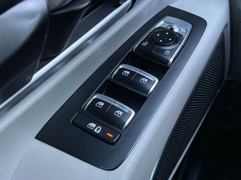 Used 2024 Kia Telluride S w/ S Sunroof Package image 12