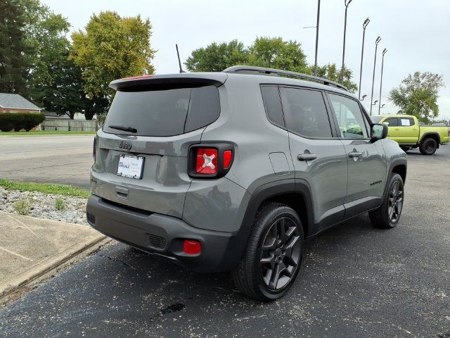 Used 2021 Jeep Renegade Latitude AWD/4WD image 7
