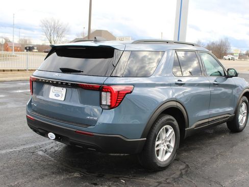 New 2026 Ford Explorer Active AWD/4WD image 8