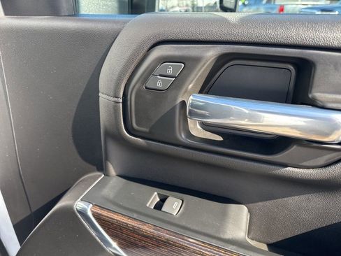 Used 2023 GMC Sierra 2500 SLE image 41