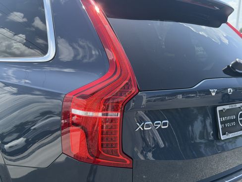 Certified 2023 Volvo XC90 B6 Ultimate w/ Protection Package Premier AWD/4WD image 9