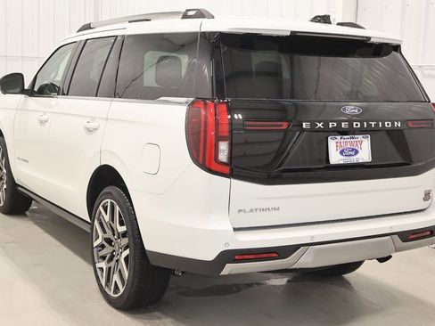 New 2025 Ford Expedition Platinum w/ Platinum Ultimate Package image 6