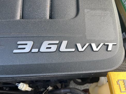 Used 2013 Dodge Grand Caravan SE FWD image 30