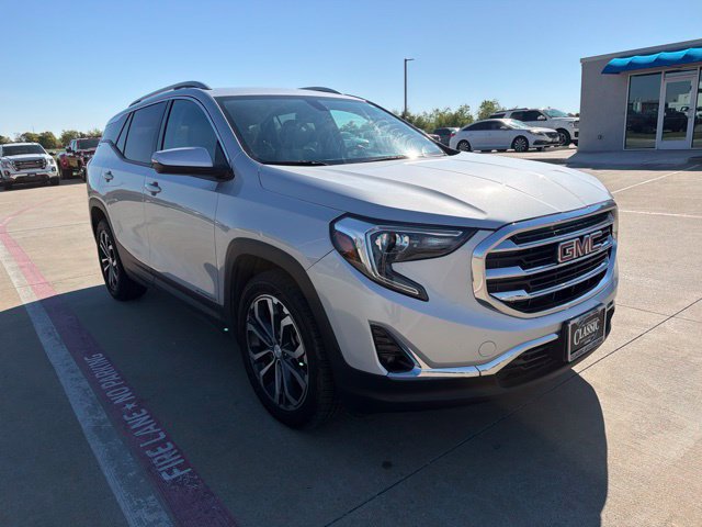 Used 2019 GMC Terrain SLT w/ Preferred Package FWD image 3