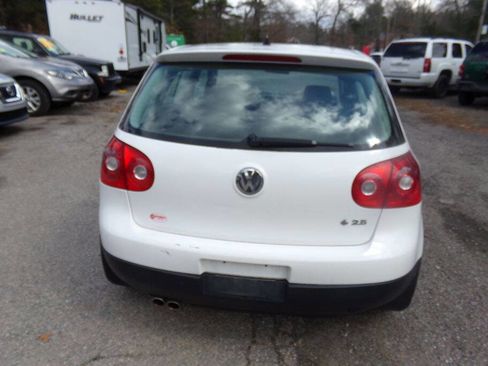 Used 2009 Volkswagen Rabbit S image 6