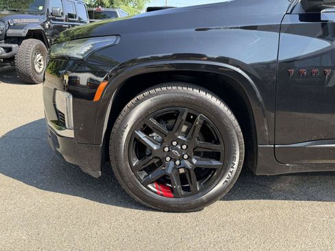 Certified 2023 Chevrolet Traverse Premier w/ Redline Edition AWD/4WD image 6