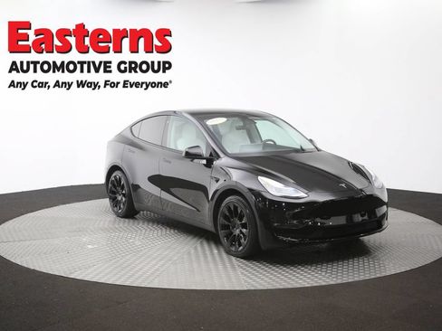 Used 2021 Tesla Model Y Long Range AWD/4WD image 44