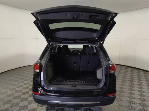Used 2024 Chevrolet Equinox LT AWD/4WD image 29