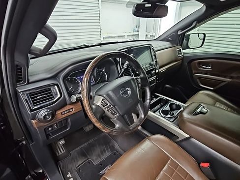 Used 2020 Nissan Titan Platinum Reserve w/ Moonroof Package image 11