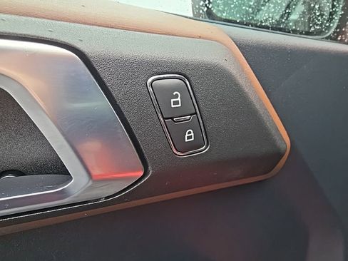 Used 2024 Ford Bronco Outer Banks AWD/4WD image 8