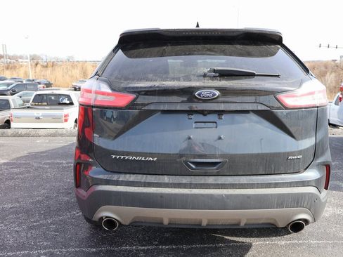 Used 2022 Ford Edge Titanium image 10