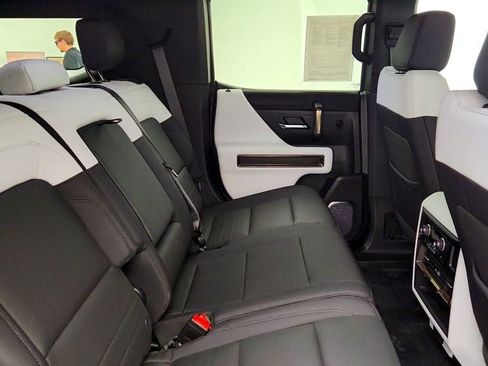 Used 2025 GMC Hummer EV 2X AWD/4WD image 23